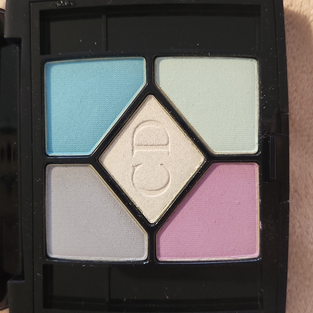Brand new Dior 5 couleurs eyeshadow palette, seascape 250